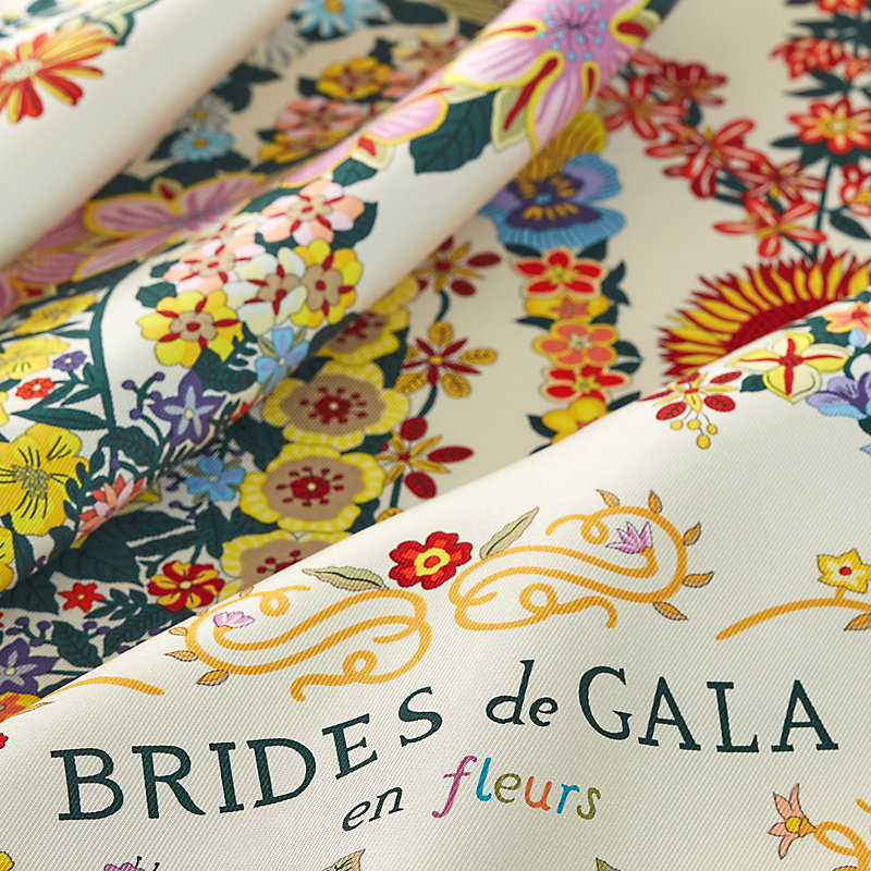Lenço 90 Brides de Gala en Fleurs - Preto | Hermès Brasil
